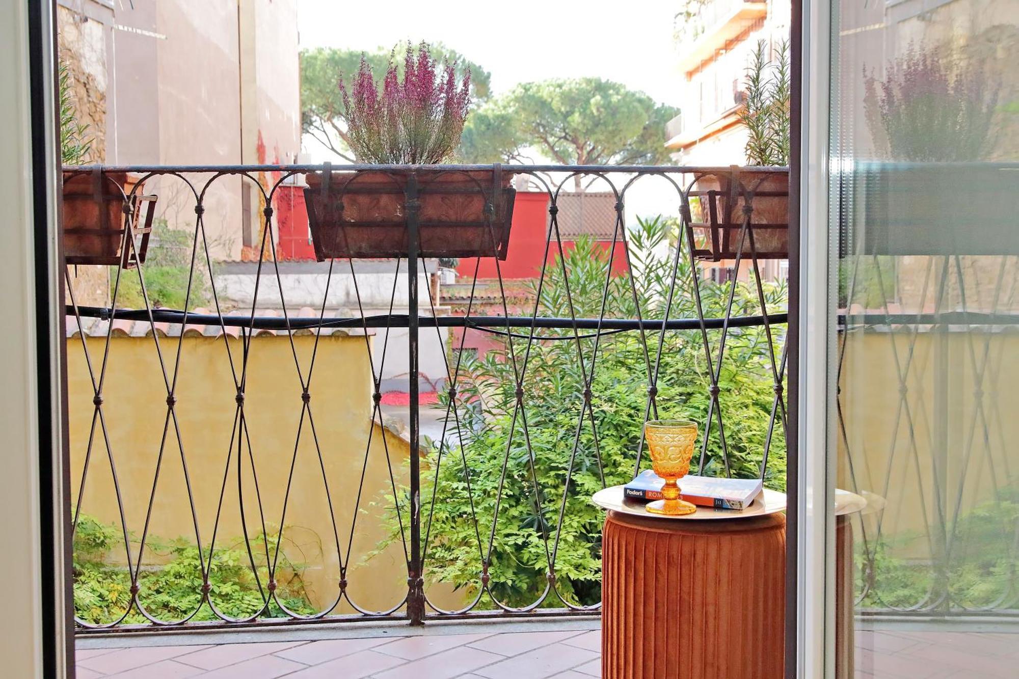 Al Colosseo, Il Tuo Balcone Segreto Apartment *